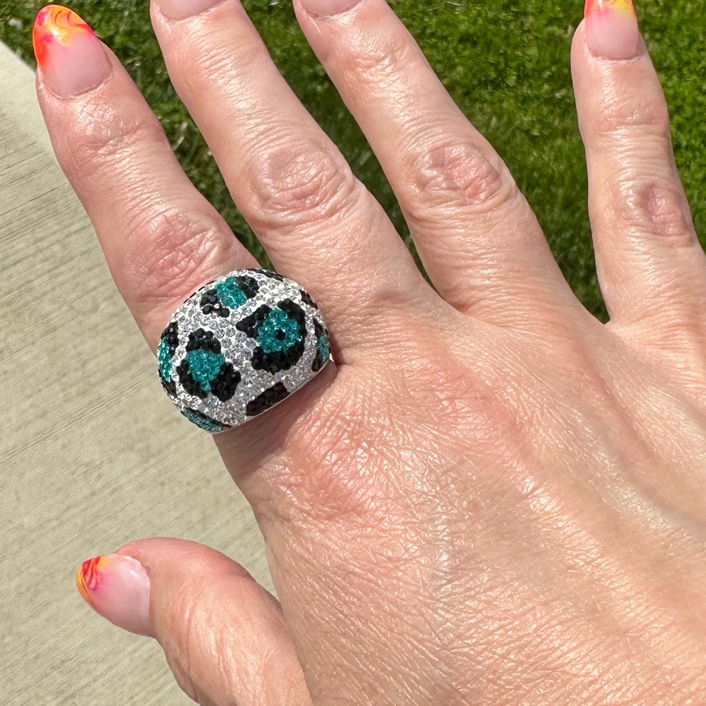 NWOT Swarovski Cheetah Print ring